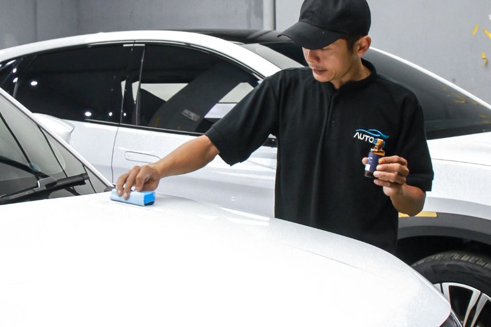 AutoSPA ceramic coating - gloss finish on a protected car body