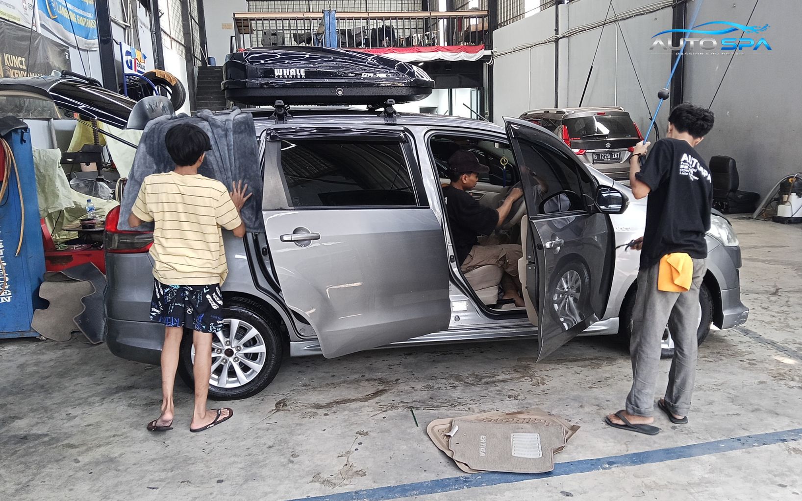 Manfaat Premium Wash untuk Mobil Coating dan Cat Baru Agar Tetap Mengilap Lebih Lama