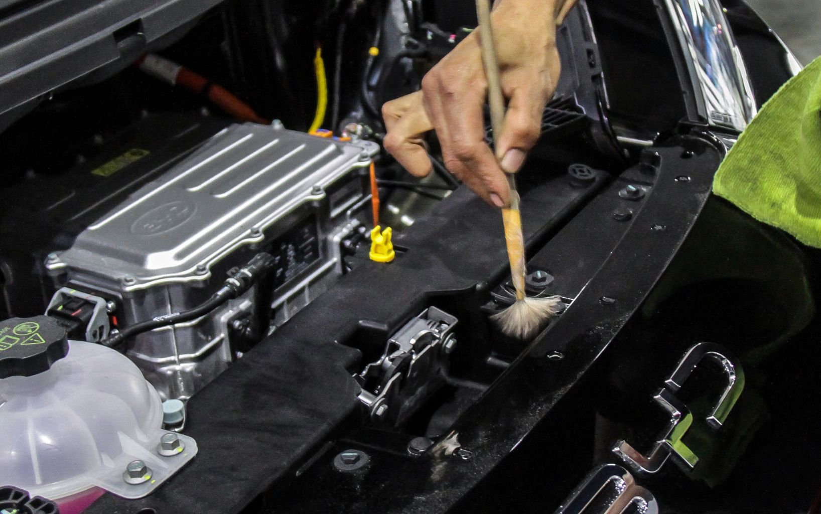 Jasa Engine Detailing: Terbaik dan Mudah untuk Mobil Anda