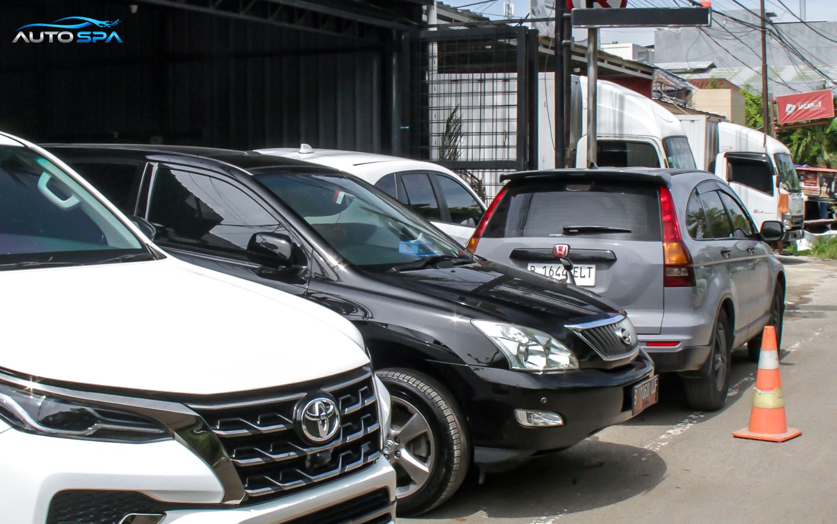 Salon Mobil Jakarta Barat: Coating & Poles Body Terbaik!